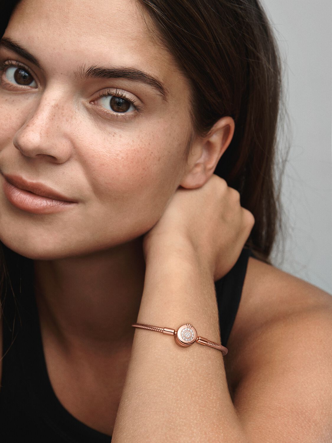 Brazalete de cadena de serpiente Corona O resplandeciente Bañado en oro rosa de 14K