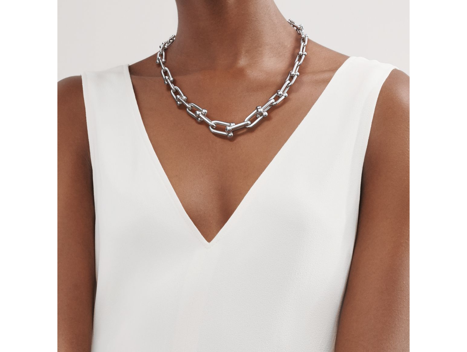 Graduated Link Necklace